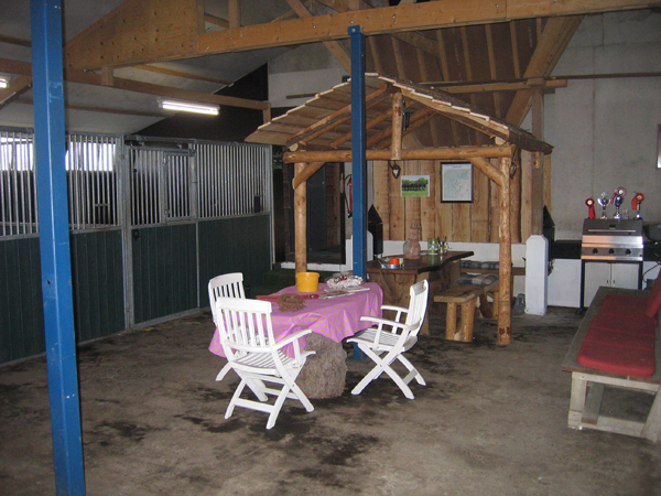 Stalling De Charles Hoeve